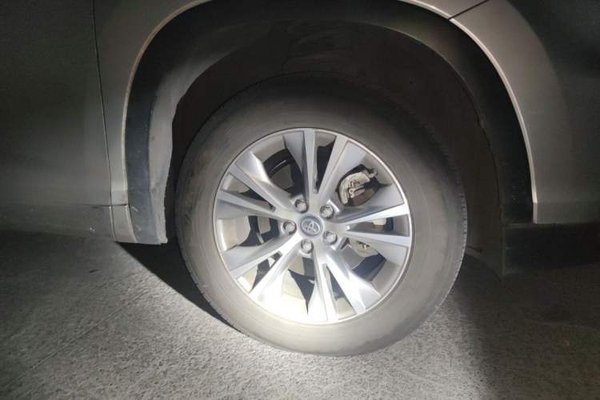 Toyota Highlander 2017, 69200 км, за 14797 USD