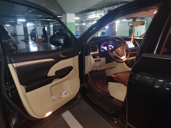 Toyota Highlander 2018, 141200 км, за 17516 USD - фото 20