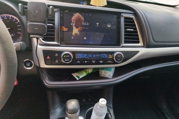 Toyota Highlander 2018, 77900 км, за 23818 USD - фото 12