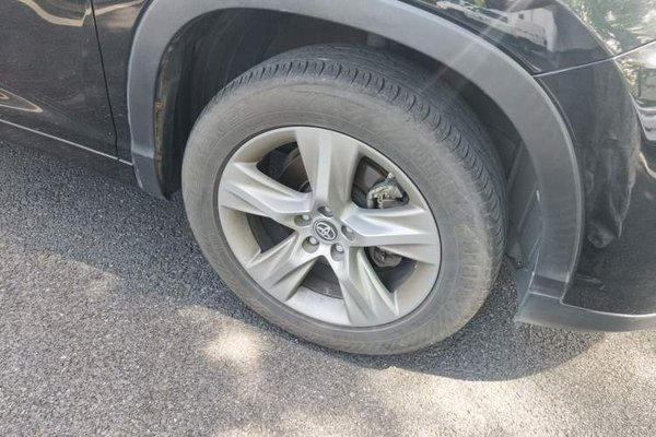 Toyota Highlander 2018, 77900 км, за 23818 USD - фото 8