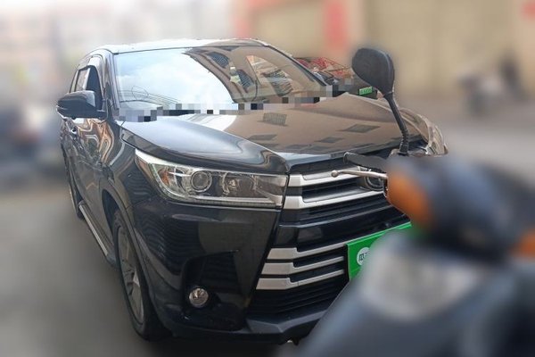 Toyota Highlander 2018, 87899 км, за 18579 USD