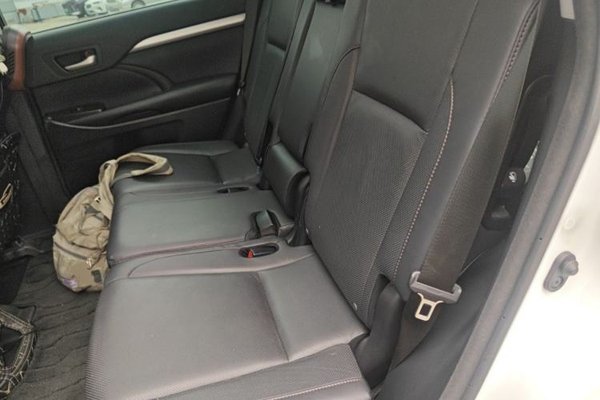 Toyota Highlander 2018, 117200 км, за 18231 USD - фото 18