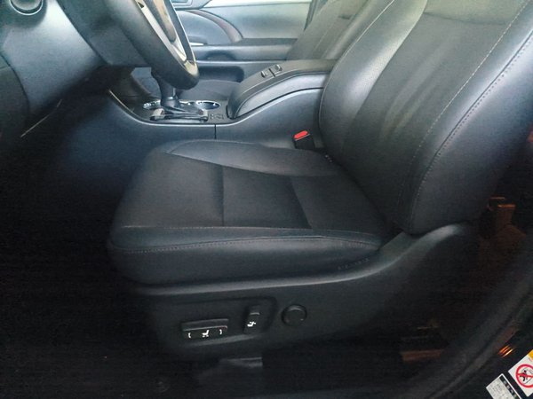 Toyota Highlander 2021, 23300 км, за 31097 USD - фото 16