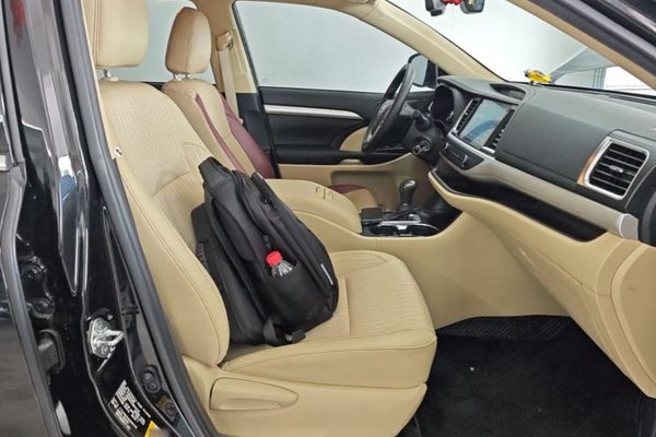 Toyota Highlander 2021, 51500 км, за 22609 USD - фото 23