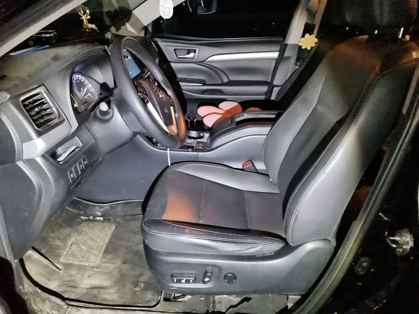 Toyota Highlander 2021, 70900 км, за 27632 USD - фото 12