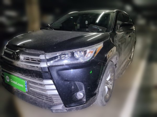 Toyota Highlander 2021, 70900 км, за 27632 USD