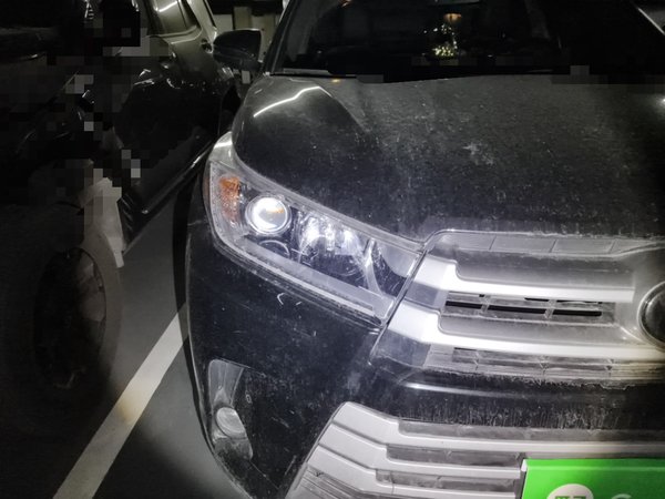 Toyota Highlander 2021, 70900 км, за 27632 USD