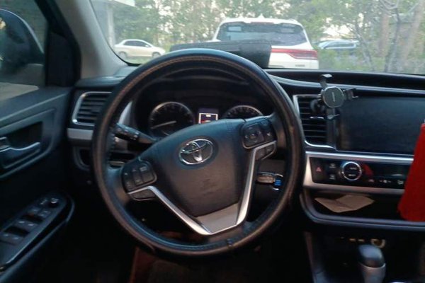 Toyota Highlander 2021, 51100 км, за 24225 USD - фото 11