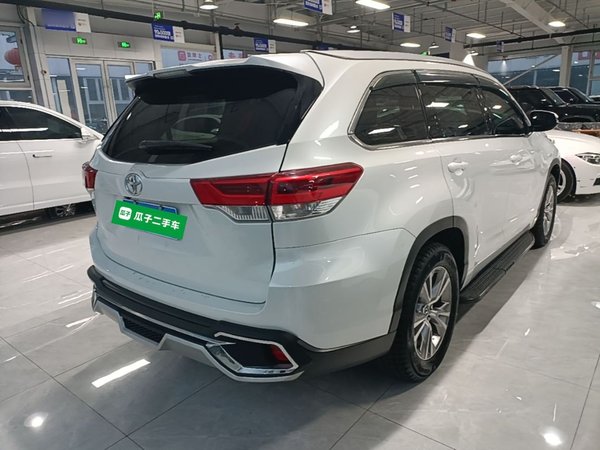 Toyota Highlander 2021, 66100 км, за 23107 USD - фото 6