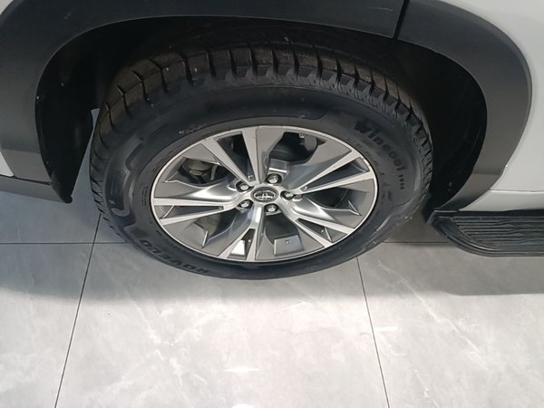 Toyota Highlander 2021, 66100 км, за 23107 USD - фото 10