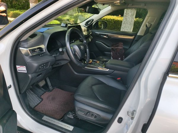 Toyota Highlander 2022, 73900 км, за 32525 USD - фото 19
