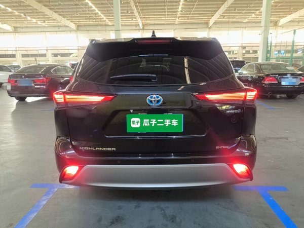 Toyota Highlander 2023, 25200 км, за 32753 USD