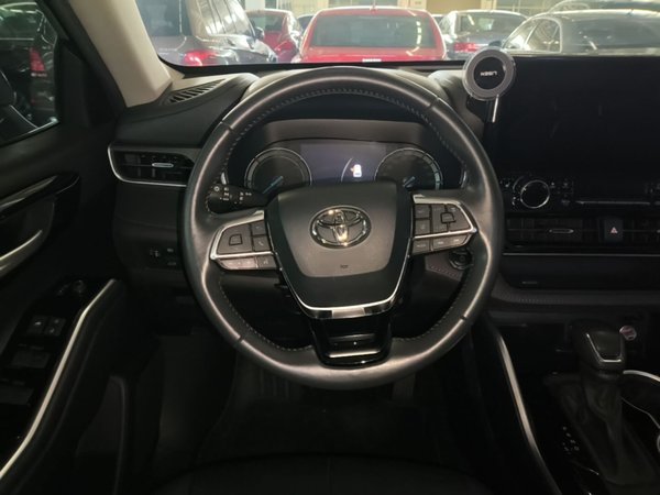 Toyota Highlander 2023, 25200 км, за 32753 USD - фото 14