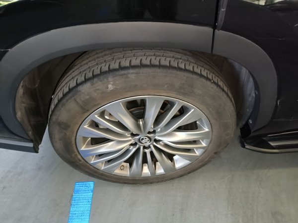 Toyota Highlander 2023, 25200 км, за 32753 USD - фото 10
