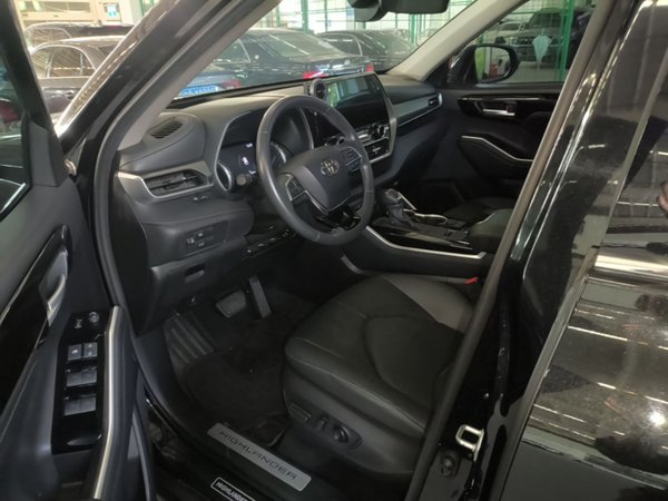 Toyota Highlander 2023, 25200 км, за 32753 USD - фото 19