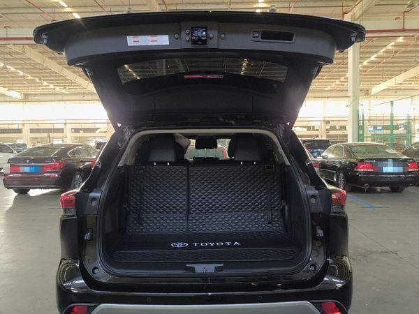 Toyota Highlander 2023, 25200 км, за 32753 USD - фото 22