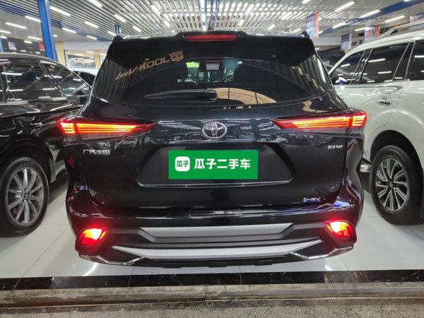 Toyota Highlander 2024, 25600 км, за 32511 USD