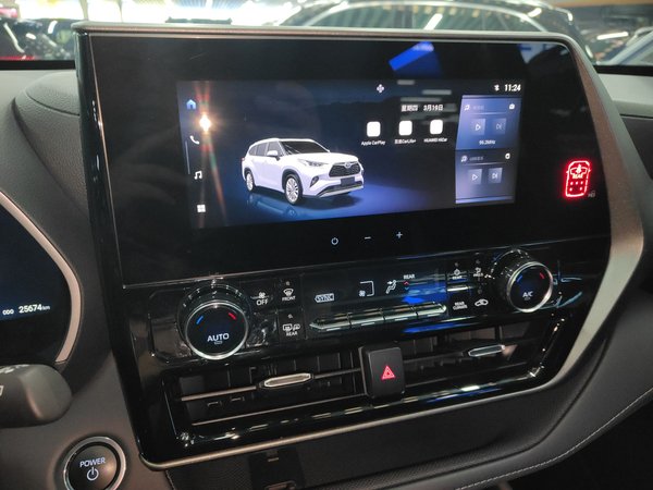 Toyota Highlander 2024, 25600 км, за 32511 USD - фото 23