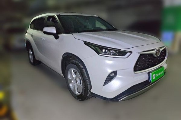 Toyota Highlander 2026, 10100 км, за 32402 USD