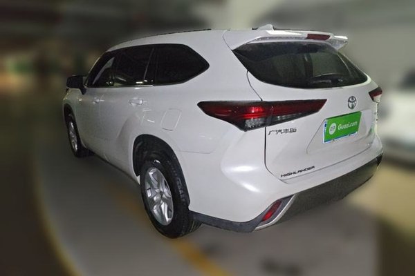 Toyota Highlander 2026, 10100 км, за 32402 USD