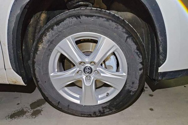 Toyota Highlander 2026, 10100 км, за 32402 USD - фото 8