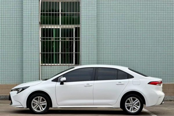 Toyota Levin 2021, 43200 км, за 10559 USD