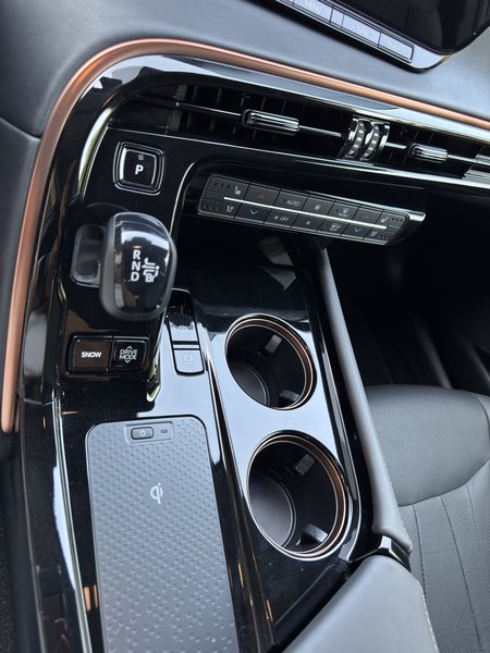 Toyota Mirai 2023, 9300 км, за 30450 USD - фото 19