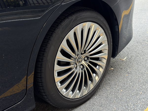 Toyota Mirai 2023, 9300 км, за 30450 USD - фото 13