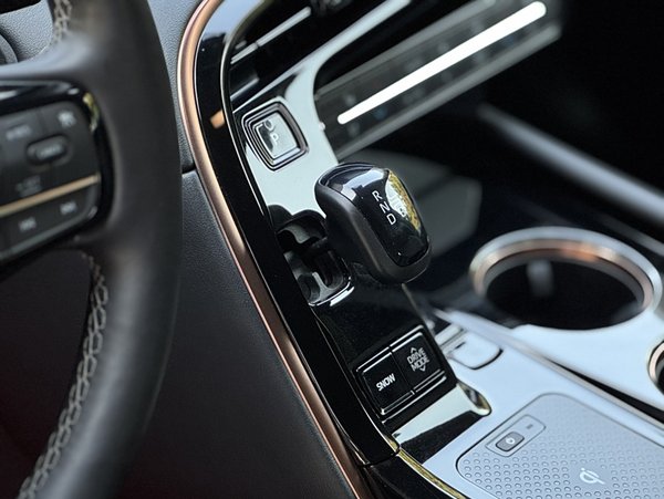 Toyota Mirai 2023, 9300 км, за 30450 USD - фото 18