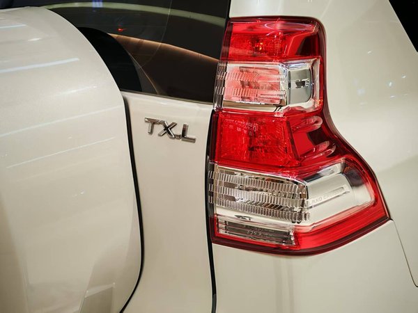 Toyota Land Cruiser Prado 2015, 144700 км, за 33021 USD - фото 17