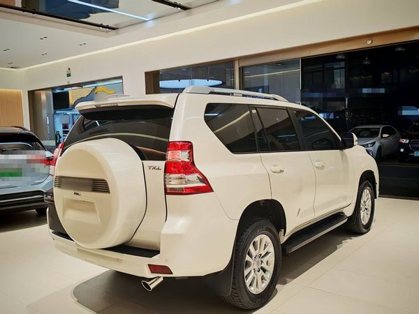 Toyota Land Cruiser Prado 2015, 144700 км, за 33021 USD - фото 23