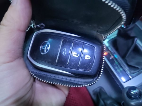 Toyota Prado 2016, 102200 км, за 29399 USD - фото 14