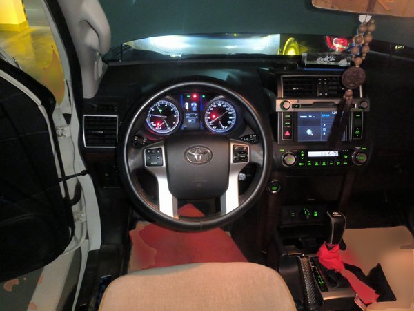 Toyota Land Cruiser Prado 2016, 156600 км, за 42424 USD - фото 11