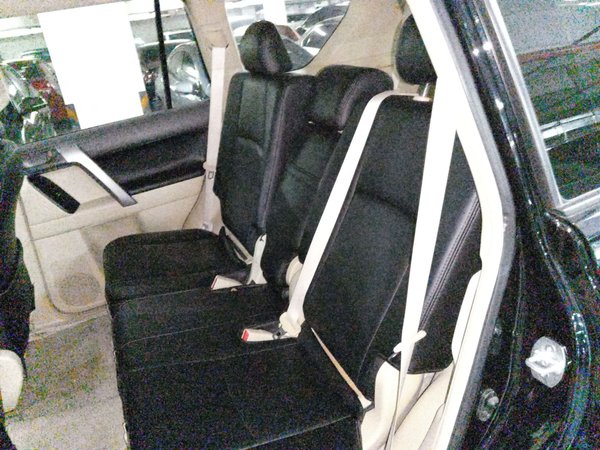 Toyota Land Cruiser Prado 2017, 46400 км, за 38453 USD - фото 16