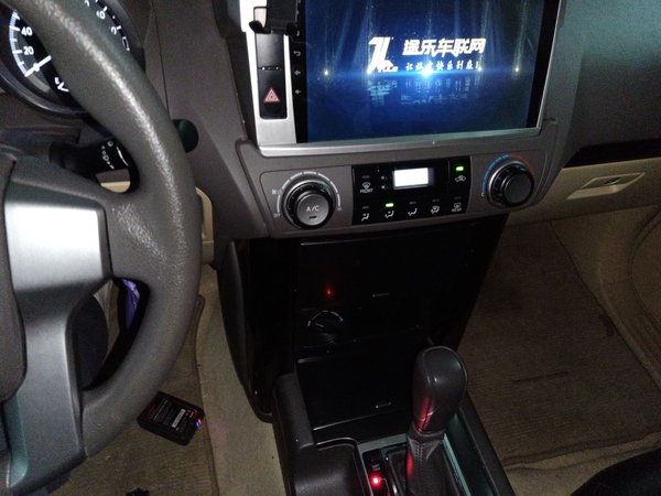 Toyota Land Cruiser Prado 2017, 46400 км, за 38453 USD - фото 12