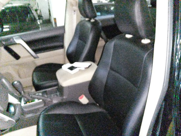 Toyota Land Cruiser Prado 2017, 46400 км, за 38453 USD - фото 14