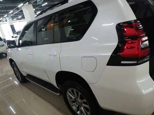 Toyota Land Cruiser Prado 2018, 110000 км, за 44641 USD