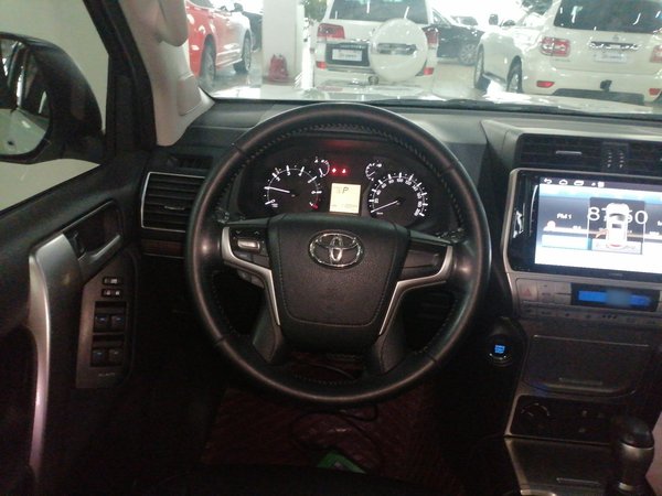 Toyota Land Cruiser Prado 2018, 110000 км, за 44641 USD - фото 14