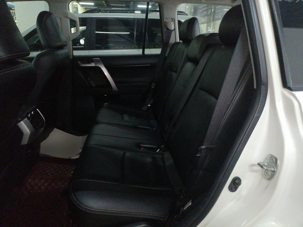 Toyota Land Cruiser Prado 2018, 110000 км, за 44641 USD - фото 20