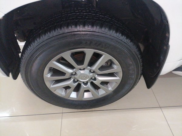 Toyota Land Cruiser Prado 2018, 110000 км, за 44641 USD - фото 8