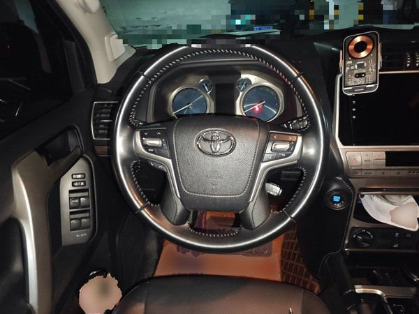 Toyota Land Cruiser Prado 2019, 76800 км, за 58751 USD - фото 11