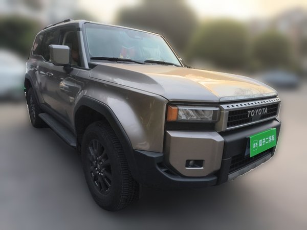 Toyota Prado 2024, 33100 км, за 64800 USD