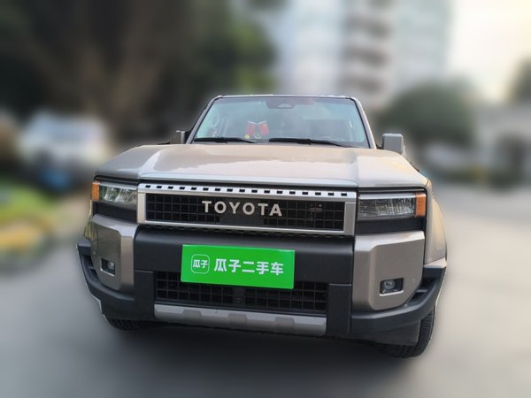 Toyota Prado 2024, 33100 км, за 64800 USD