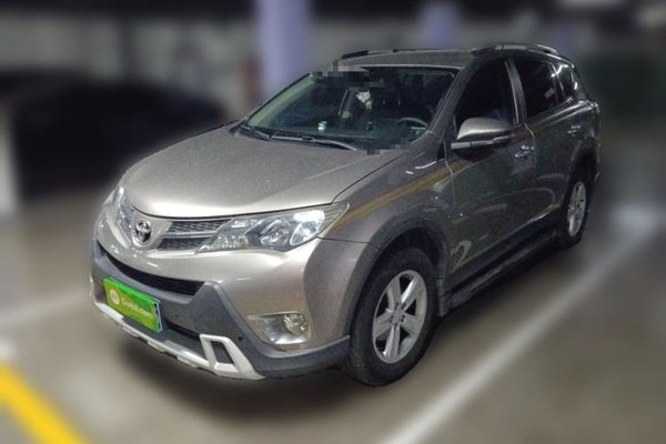 Toyota RAV4 · 2013 год