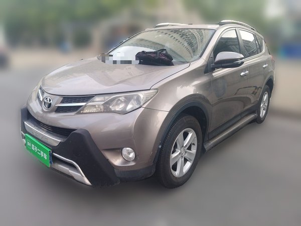Toyota RAV4 · 2013 год