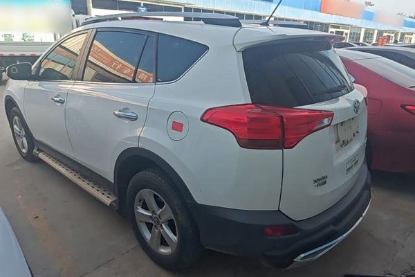 Toyota RAV4 2013, за 8386 USD