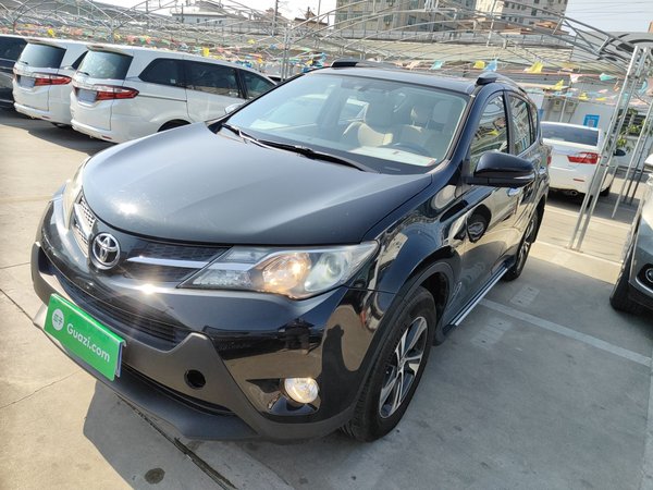 Toyota RAV4 · 2015 год