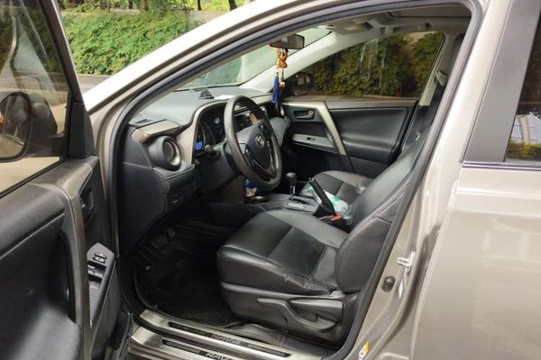 Toyota RAV4 2015, 149600 км, за 9533 USD - фото 19