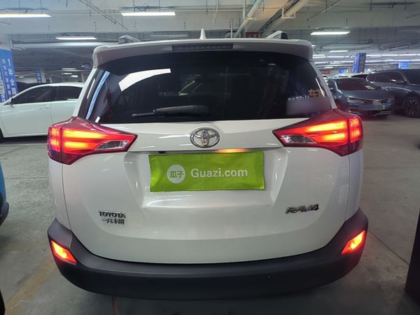 Toyota RAV4 2015, 165000 км, за 8997 USD
