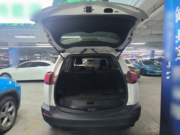 Toyota RAV4 2015, 165000 км, за 8997 USD - фото 22